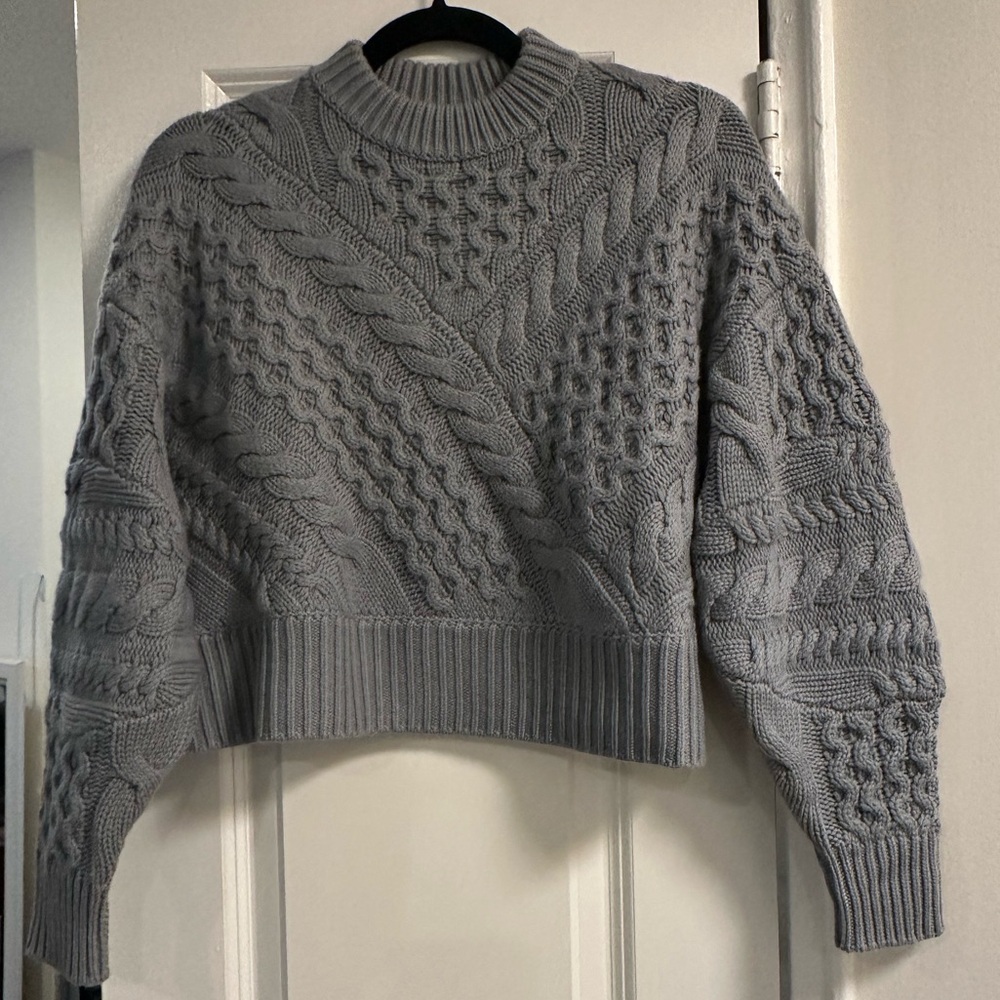NAADAM gray / blue sweater